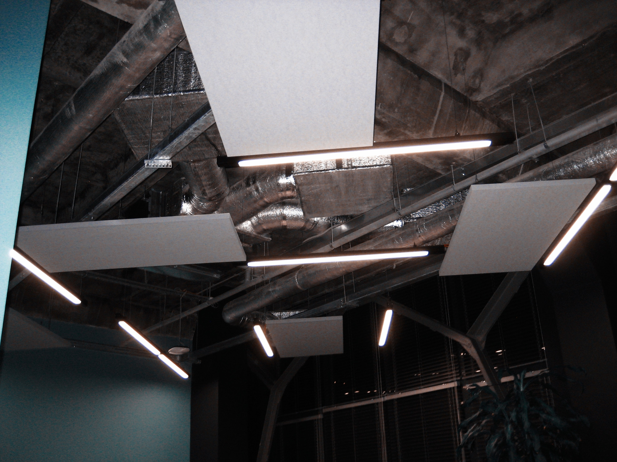 Lights - Canon IXUS 70, photo 7