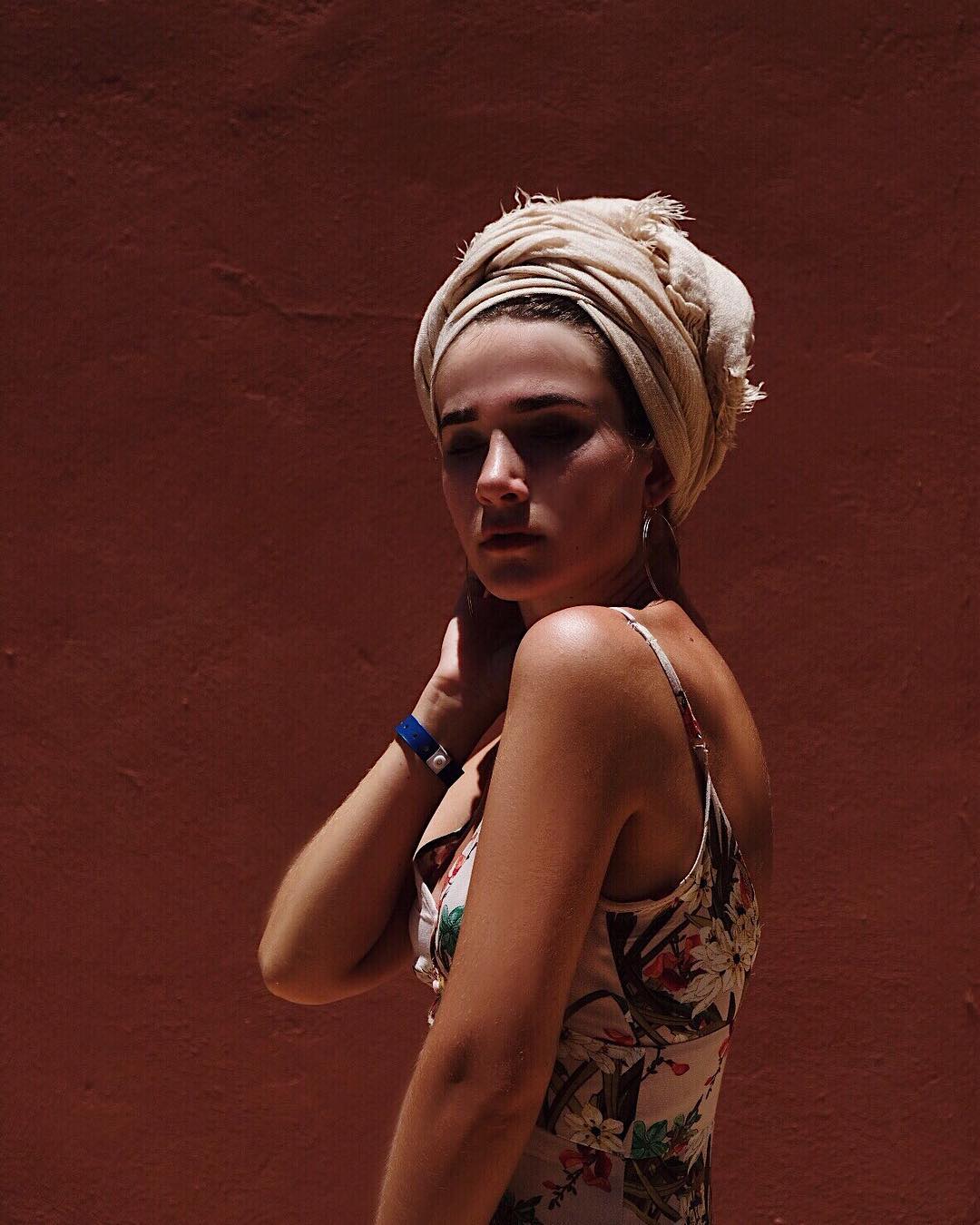 Portrait of Maria, photo 10 of 161