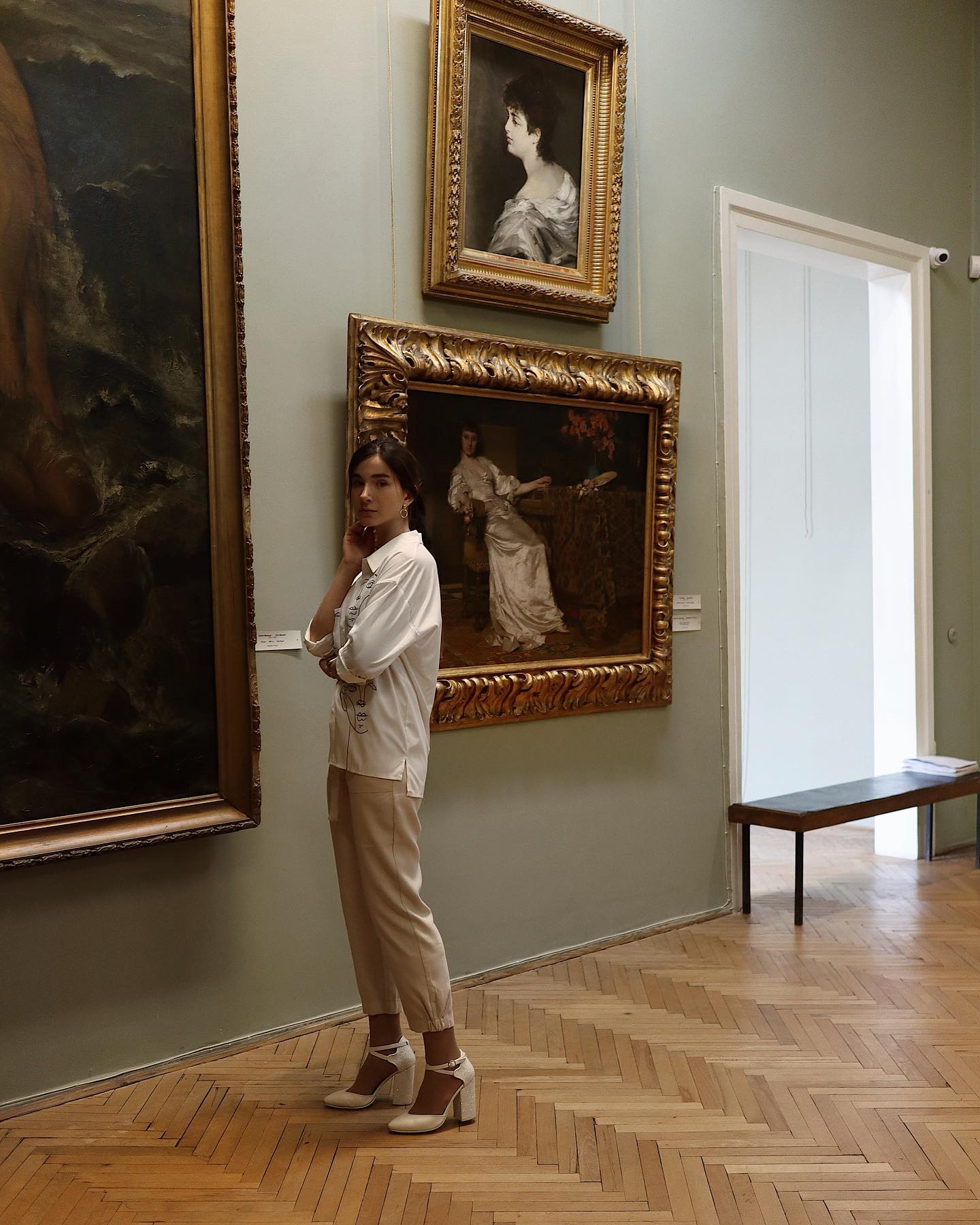 Portrait of Maria, photo 159 of 161